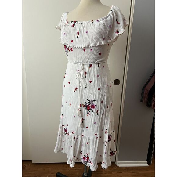 ⭐️3️⃣ for $20 ⭐️ Lost and Wander Senorita dress size small - Picture 3 of 5